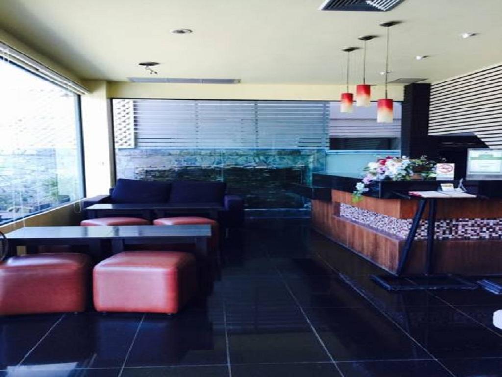 巴蜀海滩酒店 班武里府 外观 照片